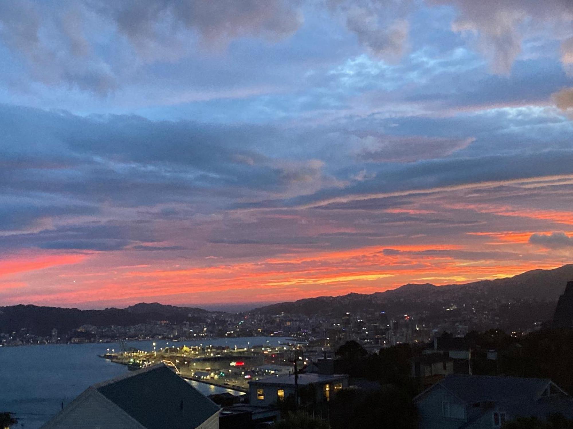 Khandallah Harbour View Bnb Wellington Dış mekan fotoğraf